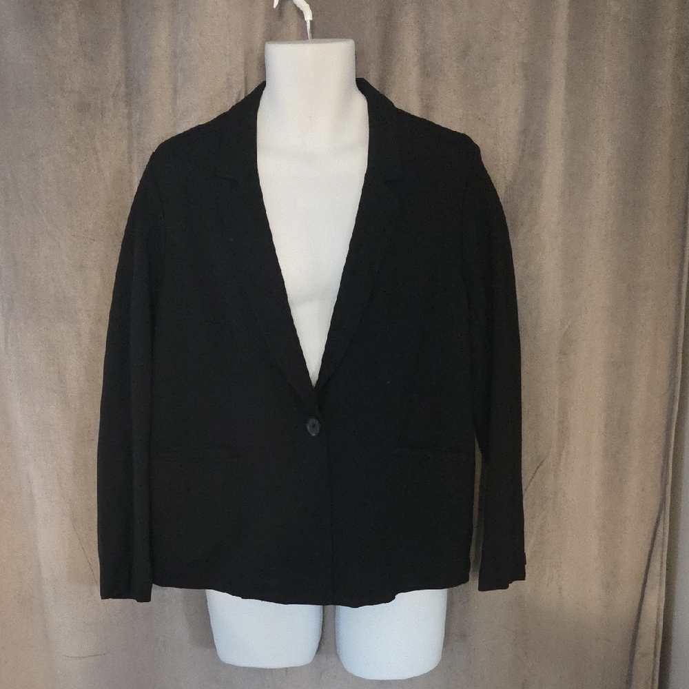 Torrid Size 1x Elegant Black Suit Jacket